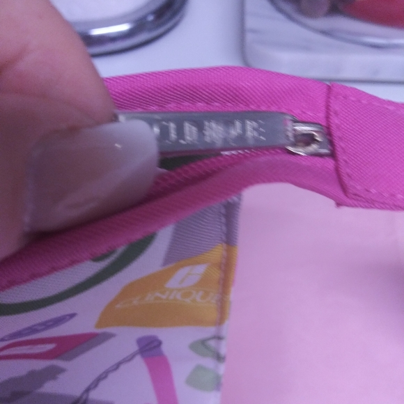 Clinique 5pc. Beauty bundle - Picture 4 of 13